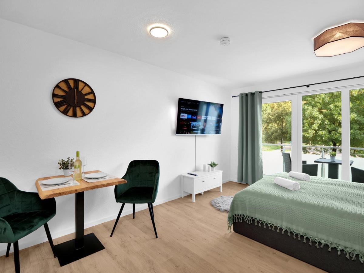 Inhome Studio Apartment - Kueche - Parken - Tv Σβέμπις Χαλ Εξωτερικό φωτογραφία