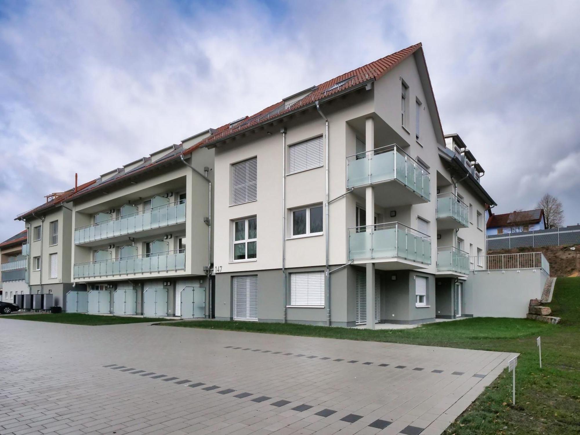 Inhome Studio Apartment - Kueche - Parken - Tv Σβέμπις Χαλ Εξωτερικό φωτογραφία