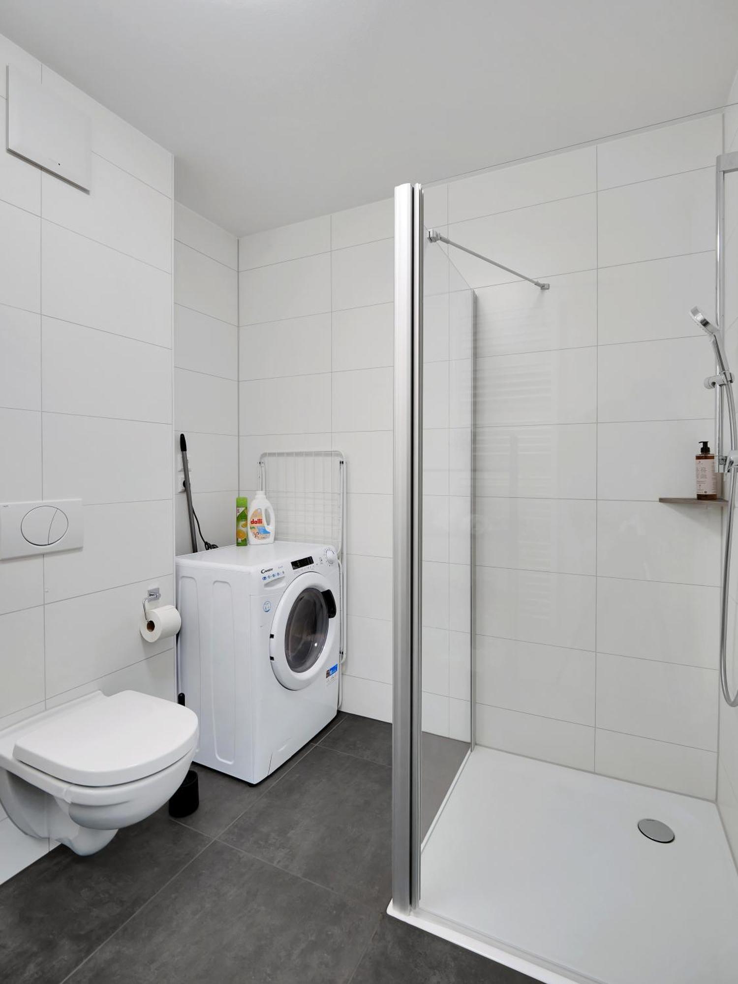 Inhome Studio Apartment - Kueche - Parken - Tv Σβέμπις Χαλ Εξωτερικό φωτογραφία